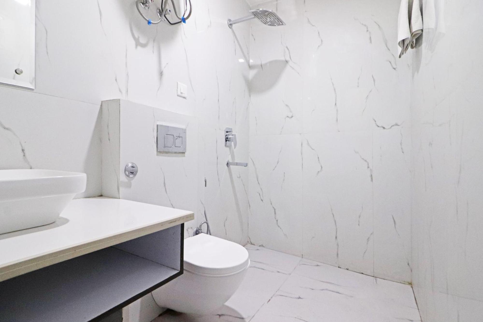Hotel Qubic Near Igi Delhi Airport Yeni Delhi Dış mekan fotoğraf